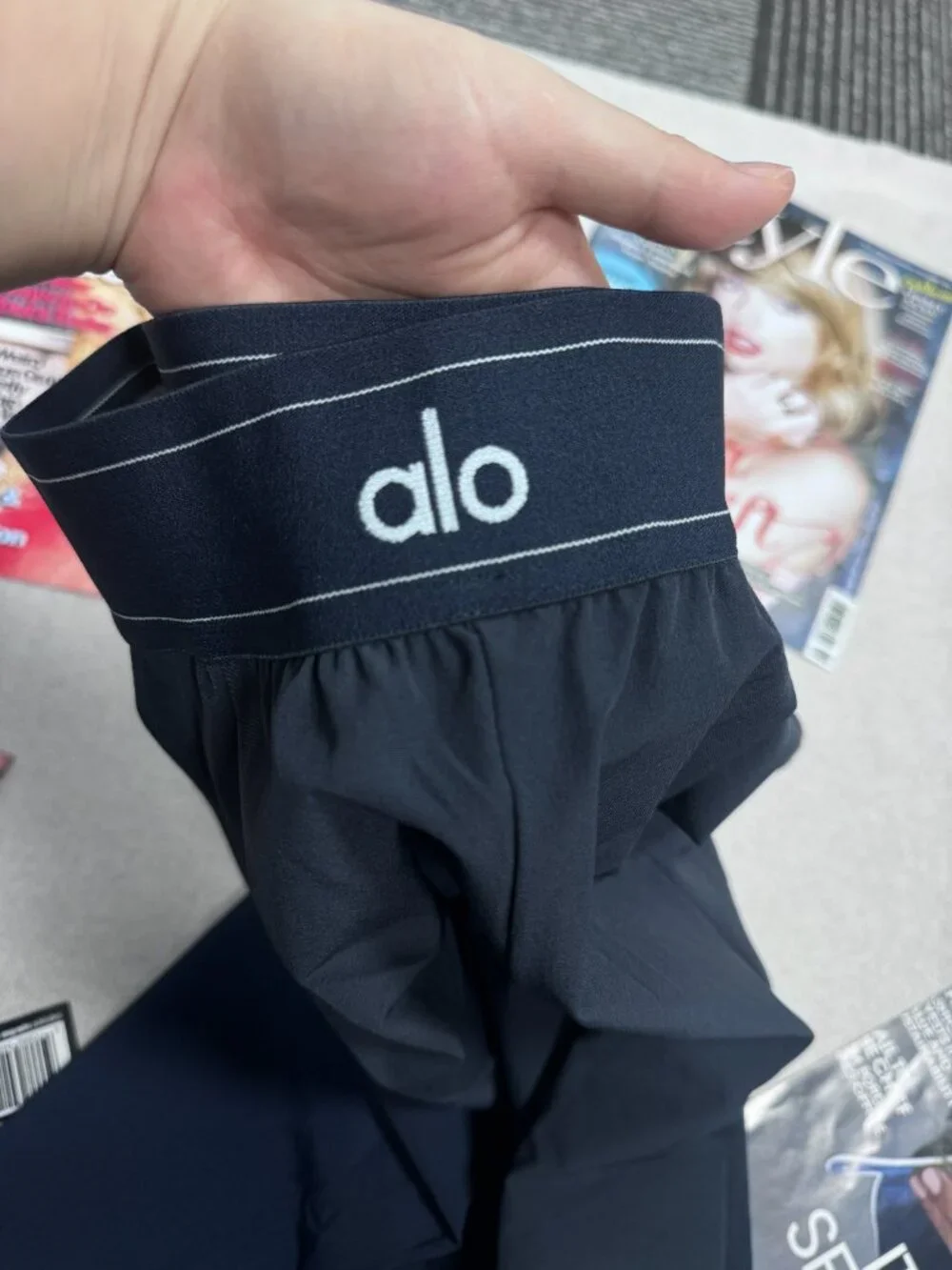 🛍️ NWT Alo Yoga Suit Up Trouser Navy ✨ Wide Leg Pants 🤍 30